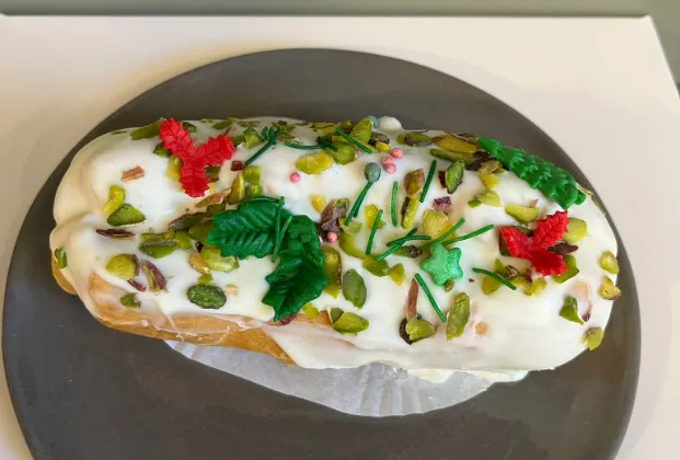 White Chocolate Éclair