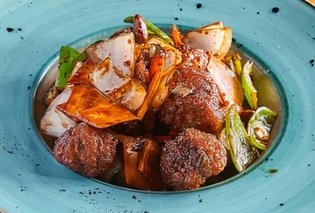 Almond-Crispy Beef with Teriyaki Sauce