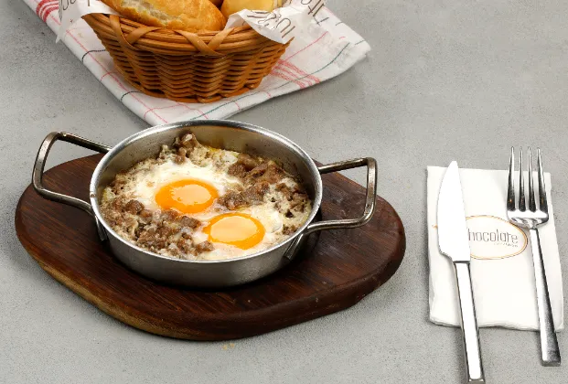 Eggs with kavurma