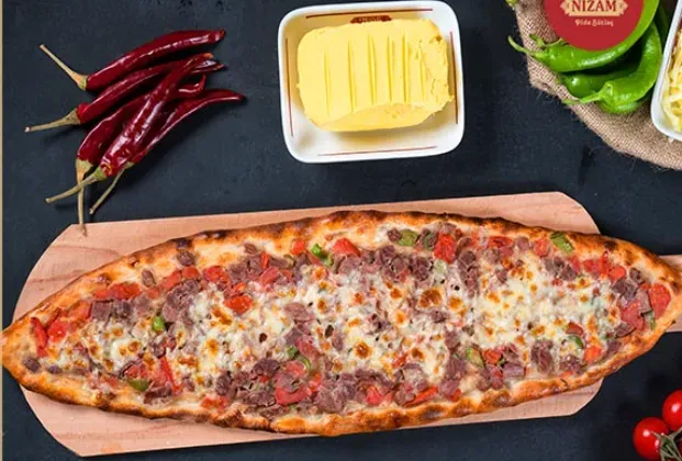 Cubed Beef and Kaşar Cheese Pide
