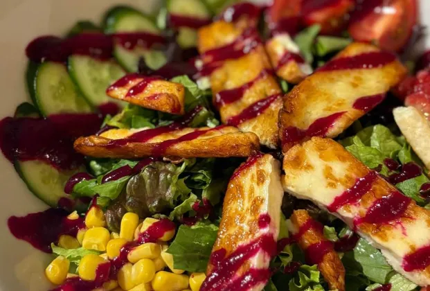 Mediterranean Halloumi Salad