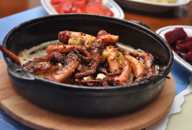 Octopus Güveç