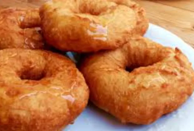 Pişi (Turkish fried dough)
