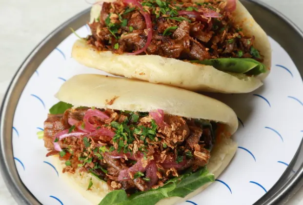 Beef short rib bun