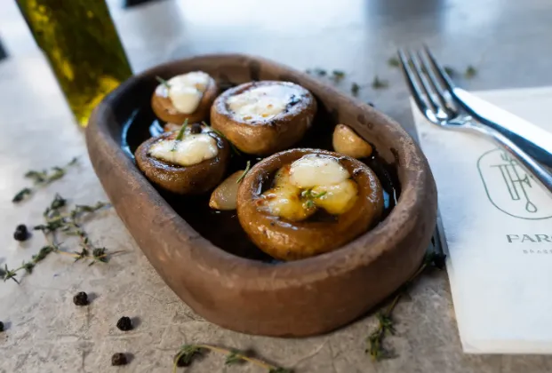 Mushrooms with Kaşar Cheese