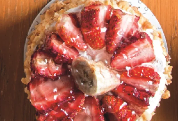 Strawberry and Banana Cake