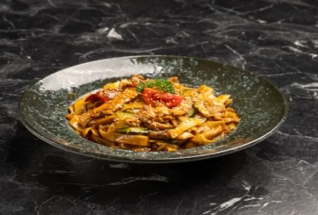 Cajun chicken fettuccine with teriyaki sauce