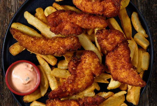 Crispy chicken pieces
