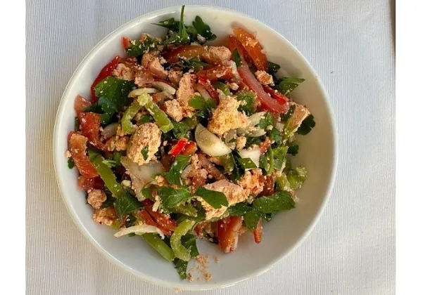 Sürk Salad