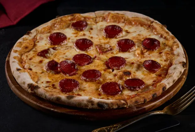 Sucuk pizza