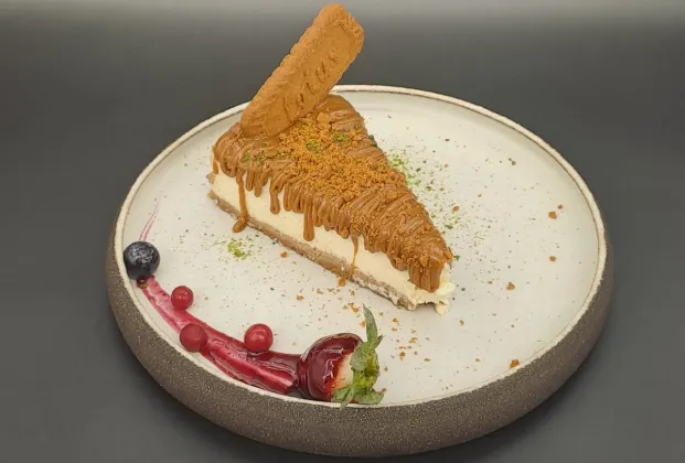Lotus cheesecake