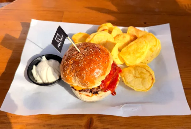 Hot chili burger