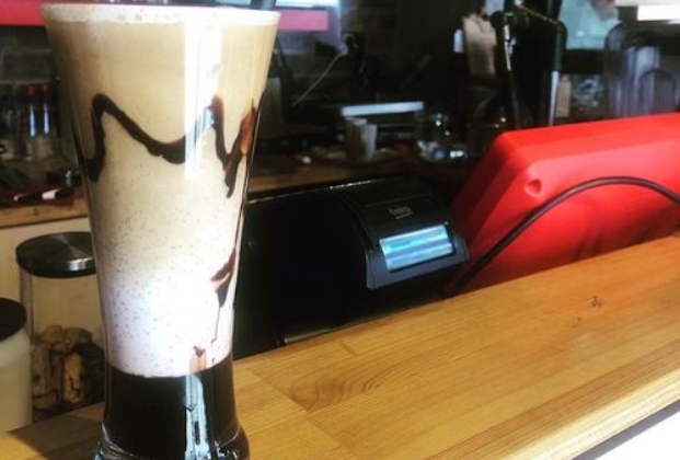 Chocolate Frappe (16oz.)
