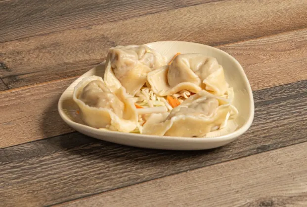 Steamed Chinese Dumplings (4 Pieces)