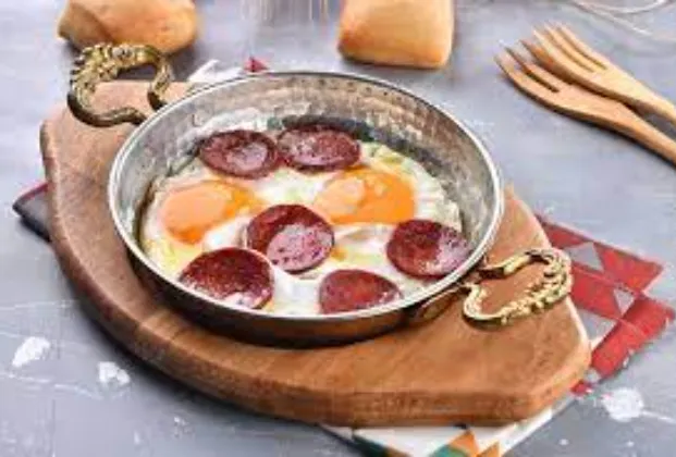 Turkish eggs with sucuk
