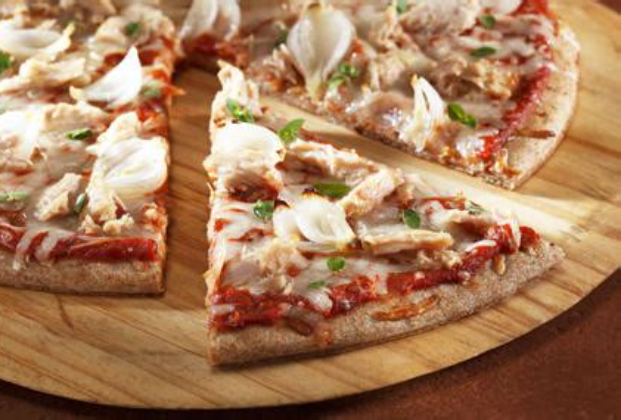 Tuna pizza