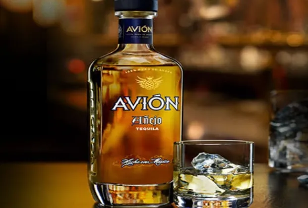 Avion Anejo
