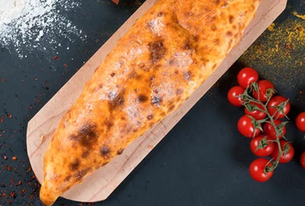 Closed pide with Kashar cheese
