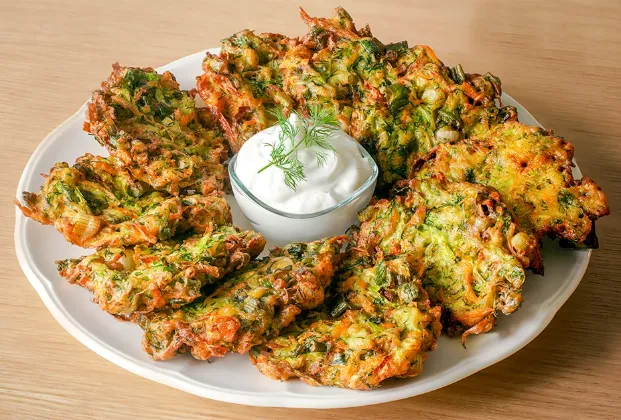 Mücver (Zucchini Fritters)