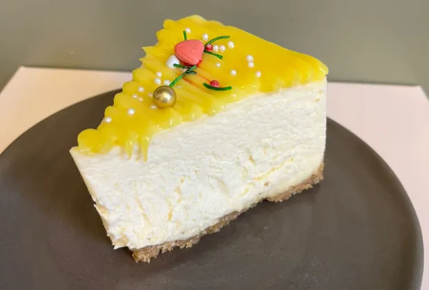 Lemon cheesecake