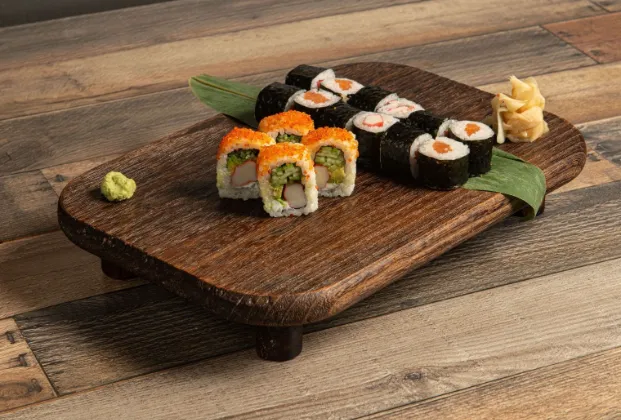 Sushi Moriawase (16 Pieces)