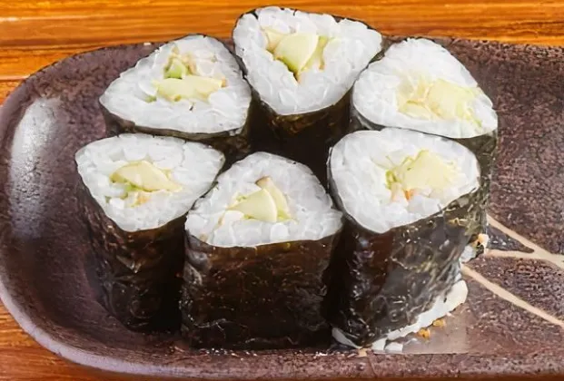 Avocado Maki Roll