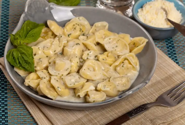 Three-Cheese Tortellini with Cream Sauce