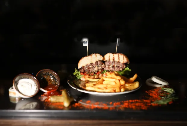 Giant Nova Burger