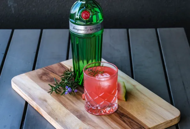 Tanqueray No. 10 (Bottle)