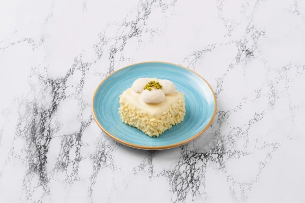 White Profiterole Mono