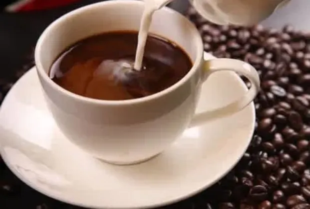 Americano with milk