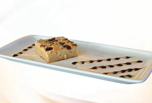 Blondie brownie