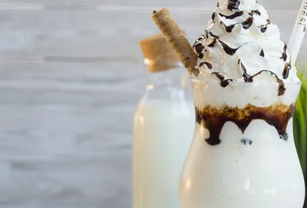 Mastic milkshake