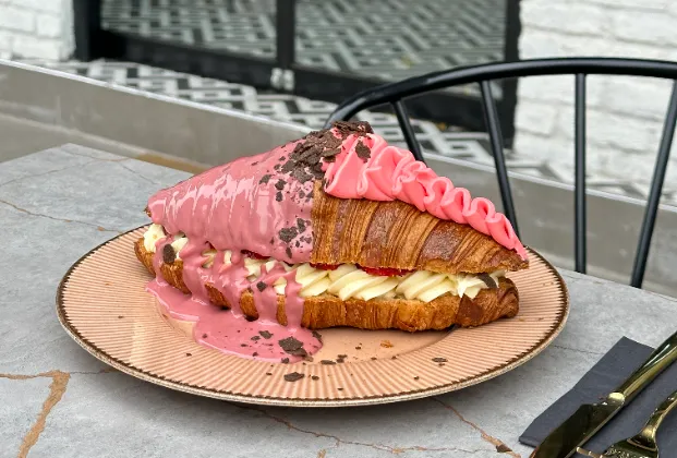 Love Croissant