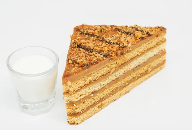 Marlenka Honey Walnut Cake
