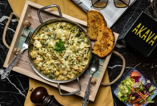 AKAVALI GRATIN CHICKEN