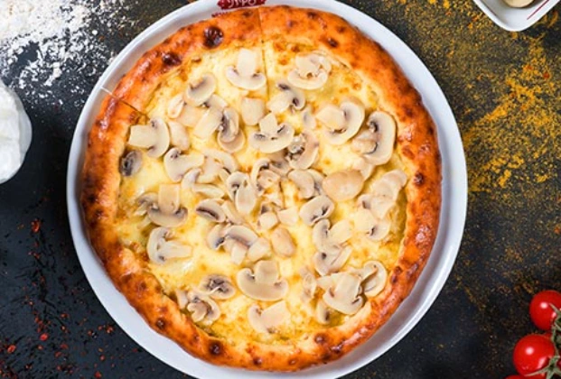 Mushroom and kaşar pide