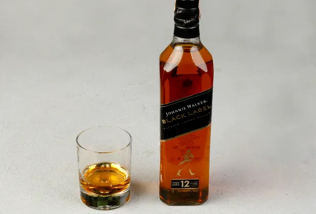 JOHNNIE WALKER BLACK LABEL