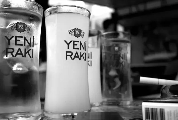 Yeni Rakı (single glass)