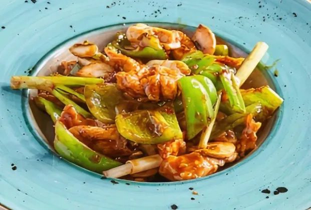 Beef with Mushrooms (Thai Style)
