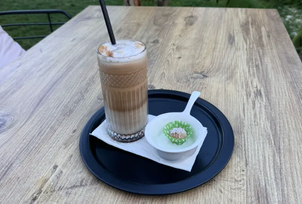 Iced Caramel Macchiato