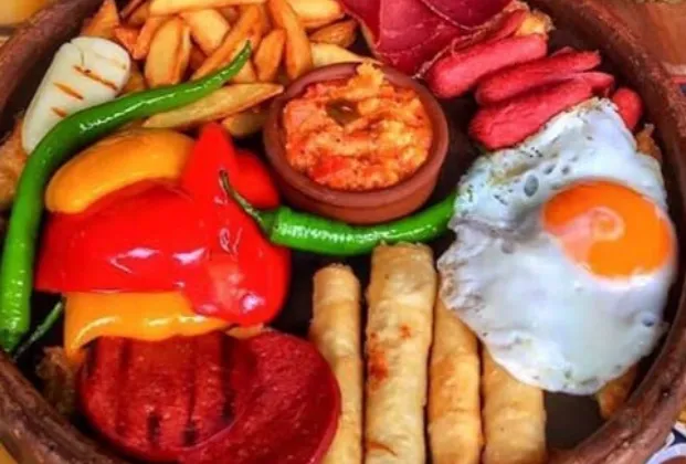Hot Breakfast Plate