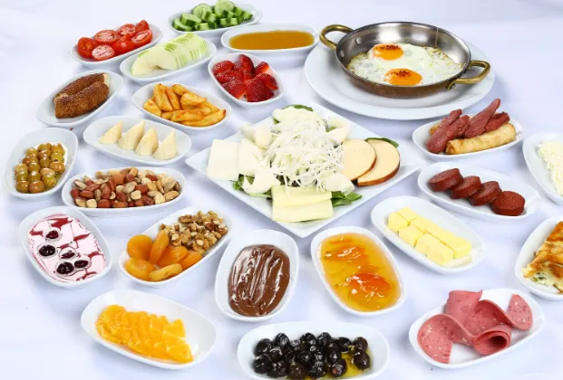 Turkish breakfast spread (per person)