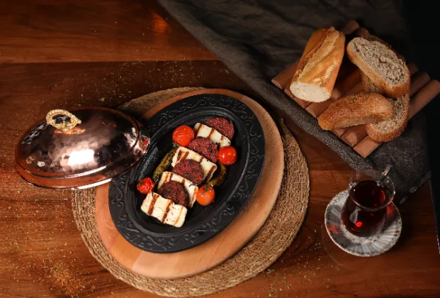 Grilled Sucuk & Halloumi