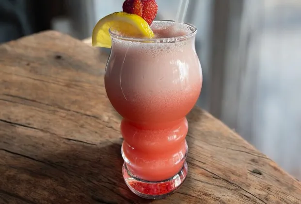Natural Strawberry Lemonade