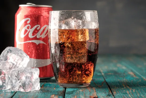 Coca-Cola (Original or Zero)