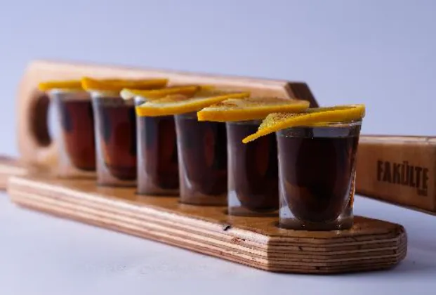 6 Shots of Jägermeister