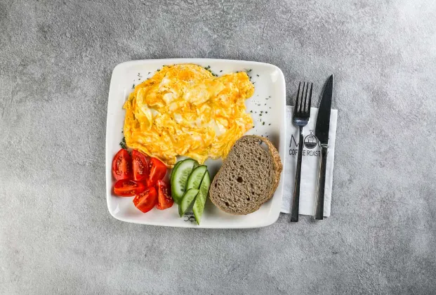 Scrambled omelet