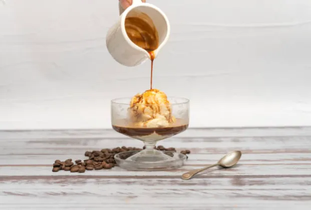 Caramel affogato