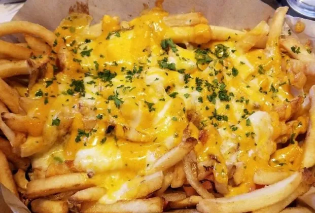 Baked potato with kaşar cheese